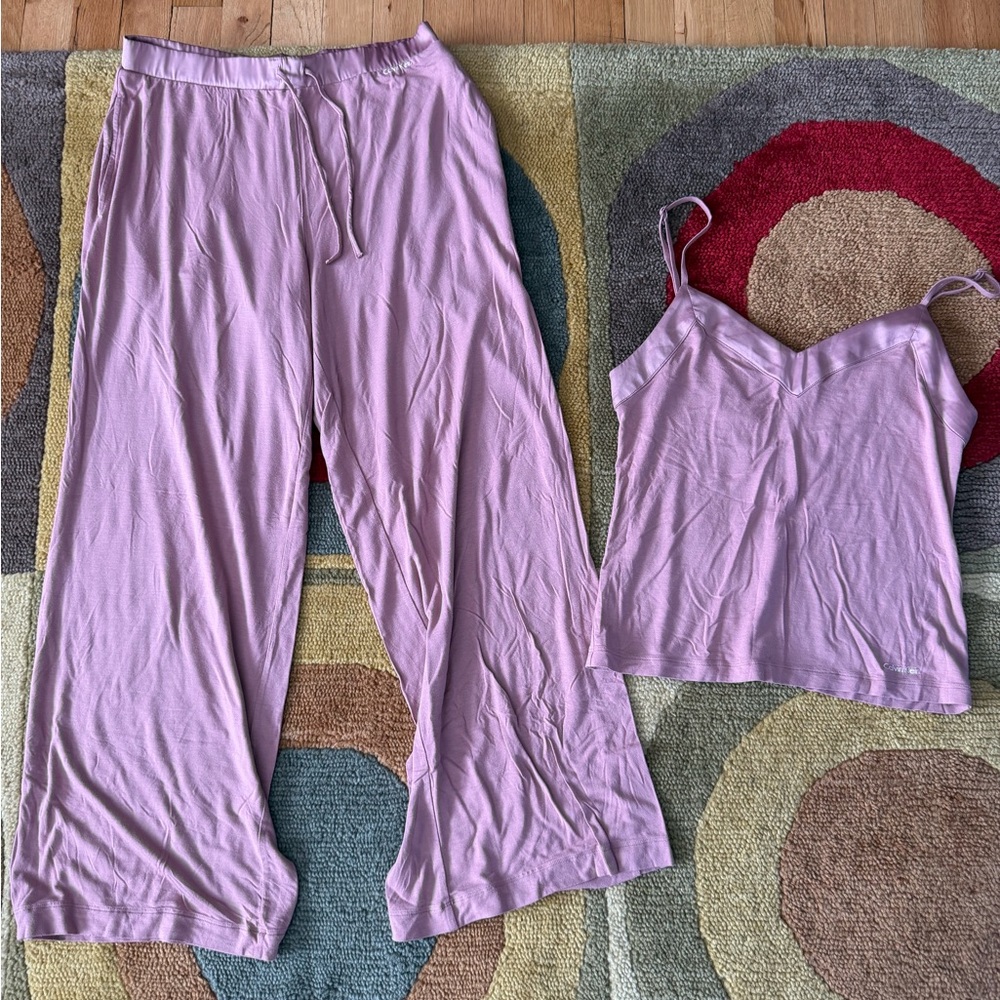 NWOT Calvin Klein Pink Pajama Set Sleepwear Cami Cropped Pants Women’s XS / S
